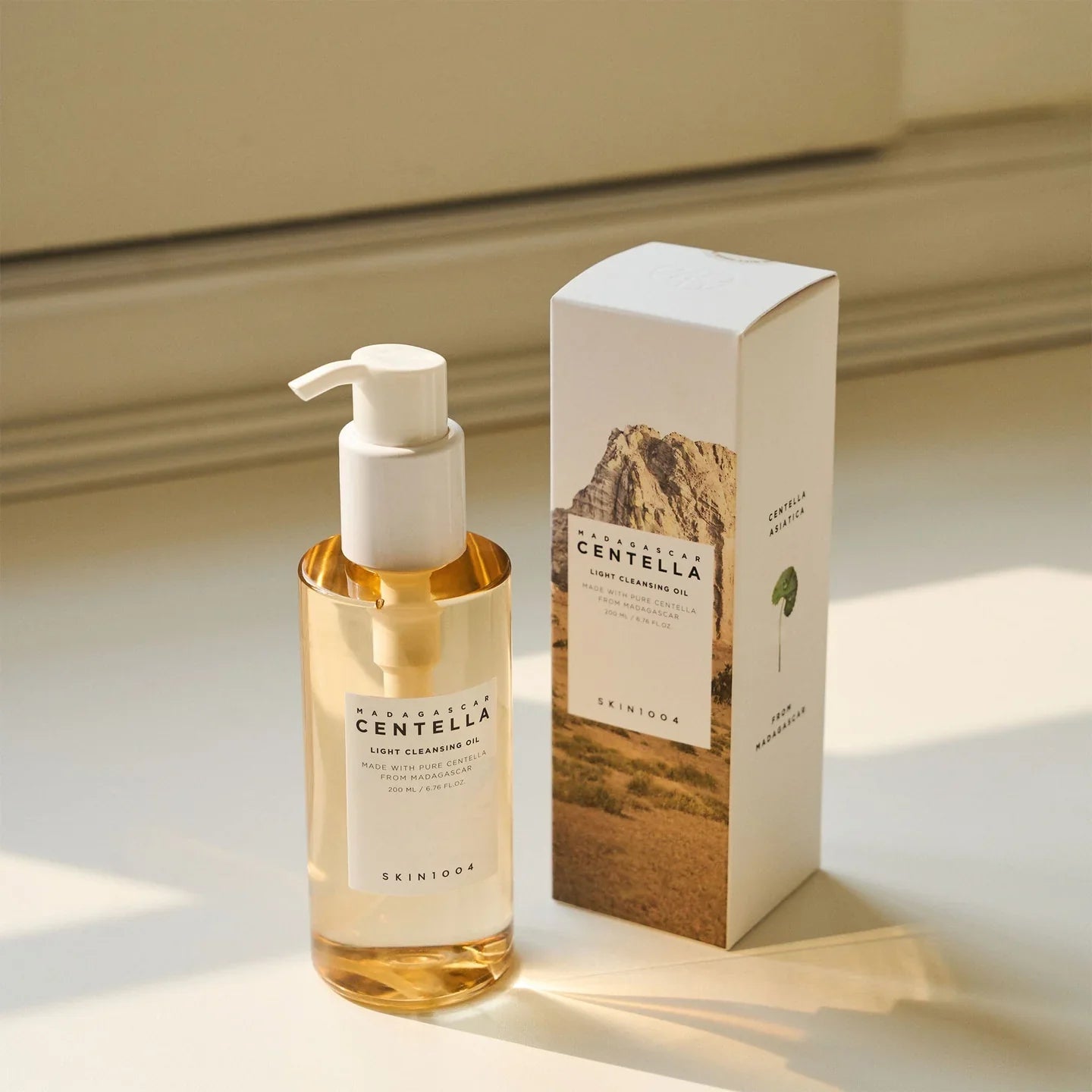 Madagascar Centella Light Cleansing Oil - 200ml-SKIN1004-Noura Skincare