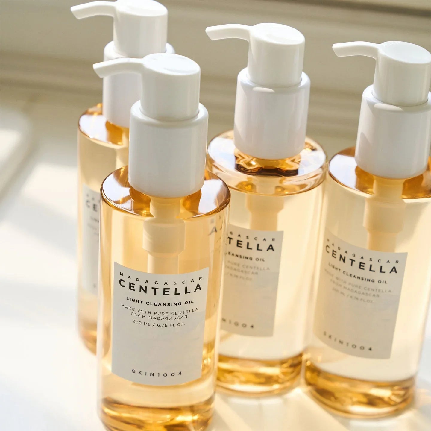 Madagascar Centella Light Cleansing Oil - 200ml-SKIN1004-Noura Skincare